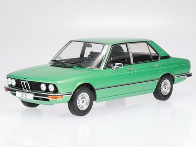 BMW e12 518 520 525 5er-Reihe 1973 taigagruen Modellauto 18119 MCG 1:18