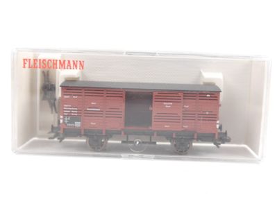 E484 Fleischmann H0 5364 K Güterwagen Verschlagwagen Viehwagen 18 196 DRG / NEM