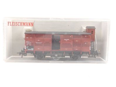 E484 Fleischmann H0 5366 Güterwagen Verschlagwagen Viehwagen 493 Vh DRG