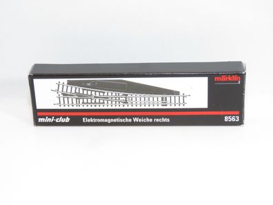 Märklin mini-club 8563 - Rechte elektrische Weiche - Spur Z 1:220 Originalverpackung