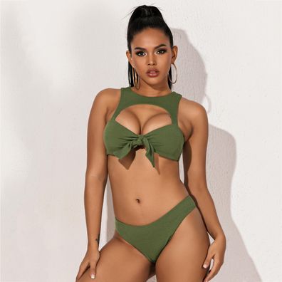 Sexy hohler Frauen-Bikini mit geknoteter Vorderseite