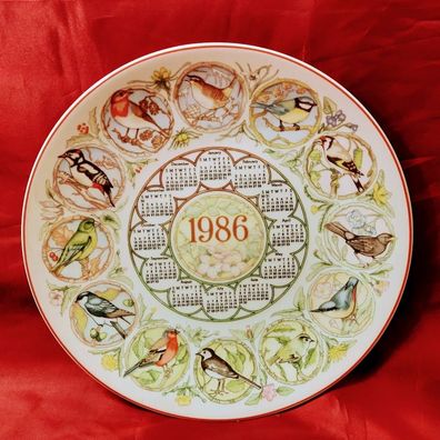 Vintage 1986 Kalender Porzellan Dekoteller Wedgwood England mit Englandlische Vögels