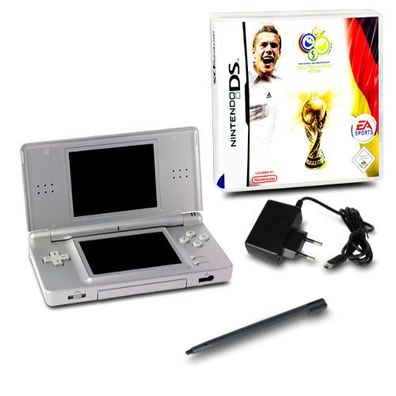 DS Lite Handheld Konsole silber #73A + Kabel + Spiel Fifa Fussball WM 2006