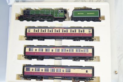 h0/ Gauge 00 Hornby R.2363M The Northumbrian Train Pack, top/ ovp