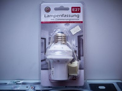 Lampenfassung E27 mit Dämmerungssensor