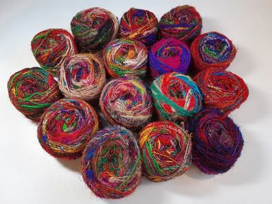 100 g Knäuel recycltes Sari Silk Garn, handgesponnen, multicolor, Unikate, 100 m