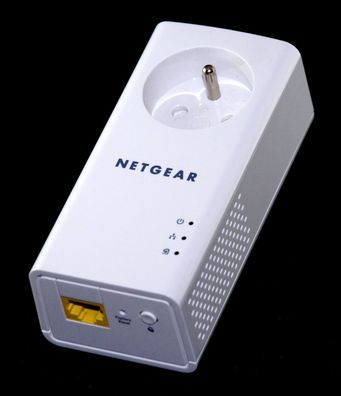 Netgear Powerline 1000 + Extra Outlet PLP1000 Powerlan dlan Adapter