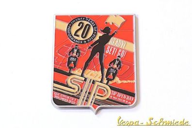 VESPA Metall-Plakette "20 Jahre SIP Scootershop 1994-2014" - Open Day Emaille