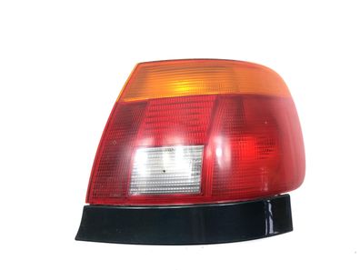 Audi A4 B5 Rücklicht Rückleuchte Hecklicht Licht Leuchte hinten rechts Grün