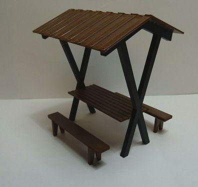 Spur G Picknick-Tisch 1:22,5 Bausatz Sitzgruppe mit Überdachung und Einzelbänke