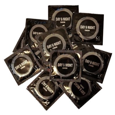 DAY AND NIGHT Condoms 100 UNITS