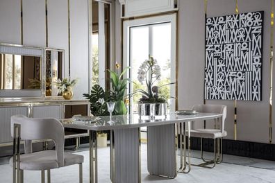 Esszimmer Set Beige 2x Stühle Luxus Esstisch Weiß Elegantes Metall 3tlg.
