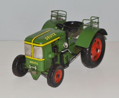 Blechtraktor Modellauto Oldtimer Marke Deutz Traktor grün Modell F1L51 L 26 cm