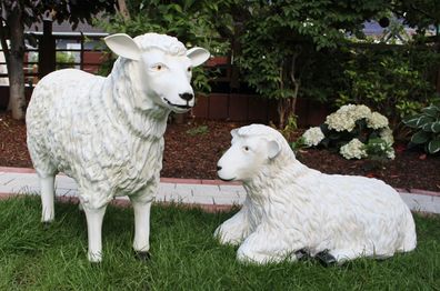 Gartenfigur Figuren Schafe lebensgroß liegend u. stehend H 40/64 cm Deko Schaf
