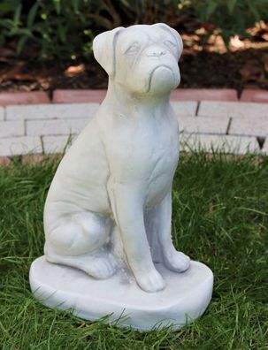 Deko Figur Hund Boxer H 32 cm sitzend Tierfigur Gartenfigur Hundefigur aus Beton