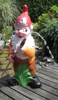 Gartenzwerg mit Schlauch Wasserspeier Figur Zwerg H 86 cm Gartenfigur Gartendeko