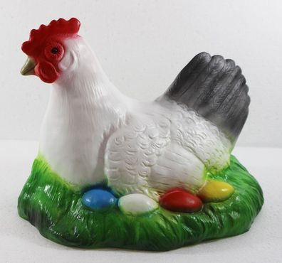 Deko Figur Tierfigur Henne auf Nest mit bunten Eiern aus Kunststoff H 23 cm