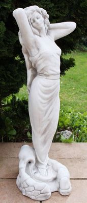Deko Figur antike Frau als Wasserspeier (ohne Schlauch) H 68 cm Statue aus Beton
