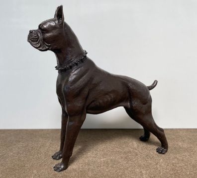 Bronzefigur Bronzeskulptur Tierfigur Hund Boxer aus Bronze B 66 cm Deko Skulptur