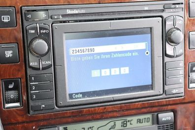 Skoda Superb 3U Navi Navigationssystem MFD Doppel Din 1U0035191B mitCode