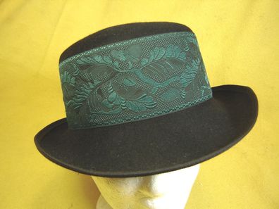 klassischer Trachtenhut schwarz traditionell gerader Kopf mit Seidenwebband DH318