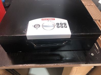 C-Ware First Alert Sicherheitsbox für Laptop 3040DFE bis zu 17 Zoll 43,18 cm