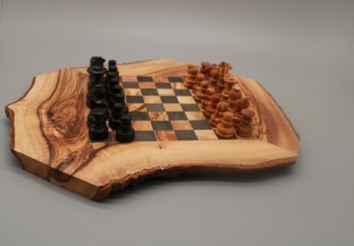 Schachspiel rustikal inkl. Schachfiguren | L. 30 cm | aus Olivenholz | Handmade