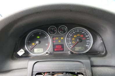 VW Passat 3BG Tacho Tachometer Kombiinstrument 135.000km 3B0920829A Diesel TDI