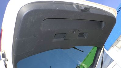 VW Sharan 7N Abdeckung Verkleidung Kofferraum hinten Heckklappe Deckel