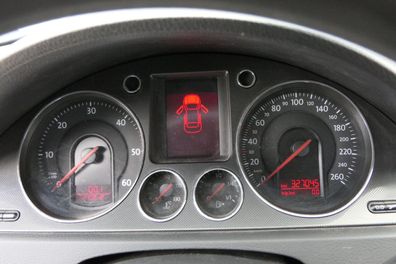 VW Passat 3C Tacho Tachometer 327.000km 3C0920871 X Diesel TDI
