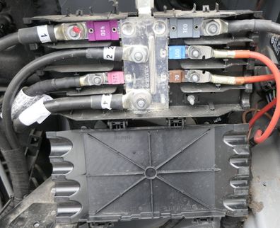 VW Crafter MAN TGE Sicherungskasten Sicherungsdose Abdeckung Batterie Sicherung