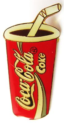 Coca Cola - Becher mit Trinkhalm - Pin 36 x 18 mm