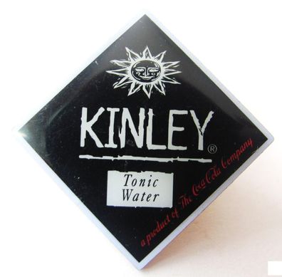 Coca Cola - Kinley - Tonic Water - Pin 30 x 30 mm