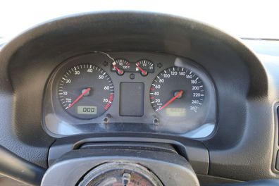 VW Golf 4 Tacho Tachometer Kombiinstrument 165.000km 1J0919861D 1,6-2,8