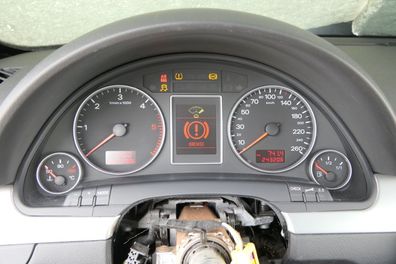 Audi A4 8E B7 Tacho Tachometer Kombiinstrument 8e0920932 243.000KM TDI Diesel