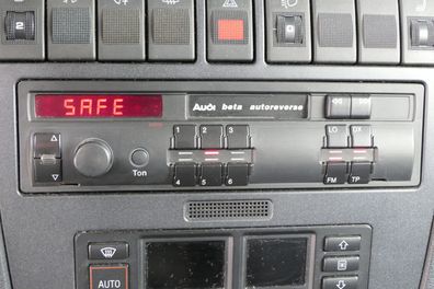 Audi A6 4B Radio Kassette Original beta autoreverse mit Code 4D0035152