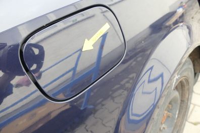 Audi A4 8E B6 Tankdeckel Tankklappe Tank Deckel Klappe blau LY5K lila