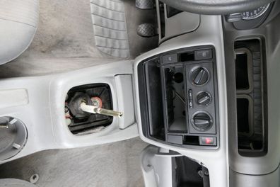VW Passat 3BG Mitteltunnel + Aschenbecher Verkleidung Schaltknauf grau