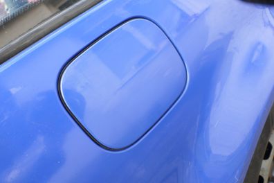 VW Golf 4 Variant Kombi Tankdeckel Deckel Tank Tankverschluß blau LW5Z