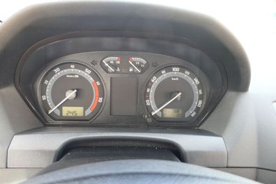 Skoda Fabia 6Y Tacho Tachometer Kombiinstrument 6Y0920883M 137.000KM 1,2 47kw 40