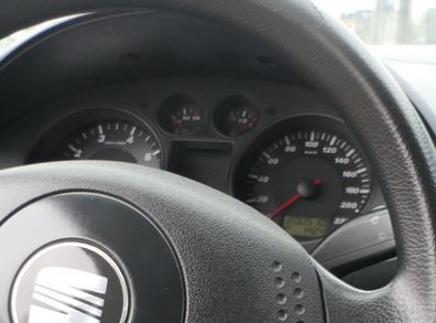 Seat Ibiza 6L Tacho Tachometer Kombiinstrument 200.000km 6L0920801 1,2 BKY 1,4