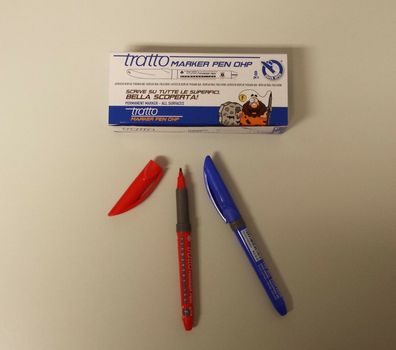 Tratto Marker Pen Permanentmarker mit Tinte für Kabel, Metall, Kunststoff 0,8 mm