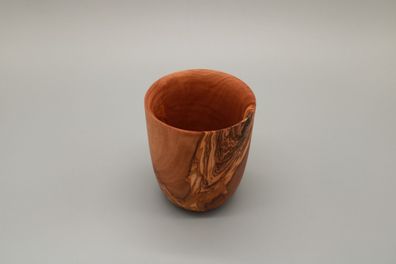 Trinkbecher, geschnitzte Holztasse | aus Olivenholz | Handmade
