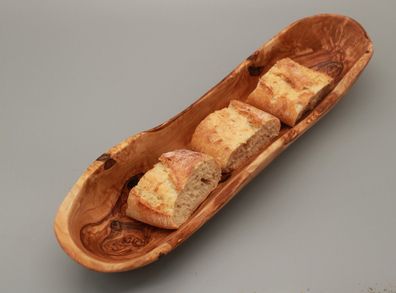 Rustikale Brotschale | aus Olivenholz | L. ca 38 - 40 cm | Handmade