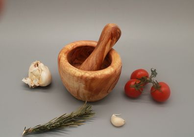 Mörser mit Stößel | Ø 12 cm | aus Olivenholz | Handmade