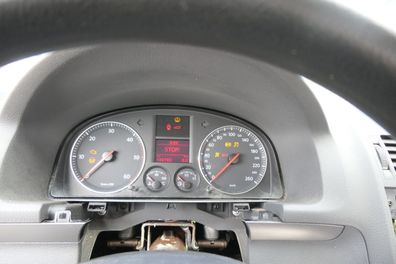 VW Touran Caddy 2K Tacho Tachometer Kombiinstrument 180.000km 1T0920862F TDI