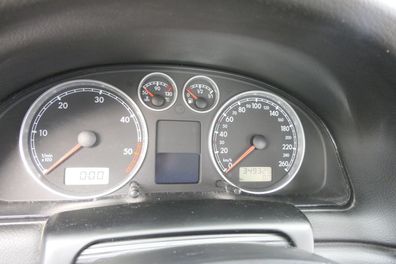 VW Passat 3BG Tacho Tachometer Kombiinstrument 349.000km 3B0920825A Diesel TDI