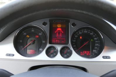 VW Passat 3C Tacho Tachometer 238.000km 3C0920870Q Diesel TDI