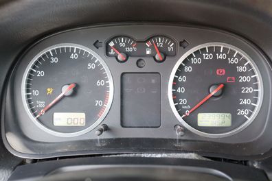 VW Golf 4 Tacho Tachometer Kombiinstrument 239.000km 1J0919881B 1,6-2,8