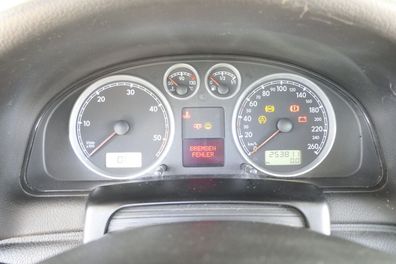 VW Passat 3BG Tacho Tachometer Kombiinstrument 253.000km 3B0920829A Diesel TDI